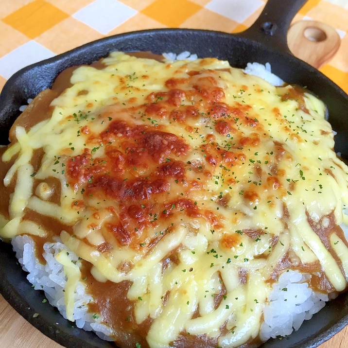 パクチーライスでタイ風焼きチーズカレー♪